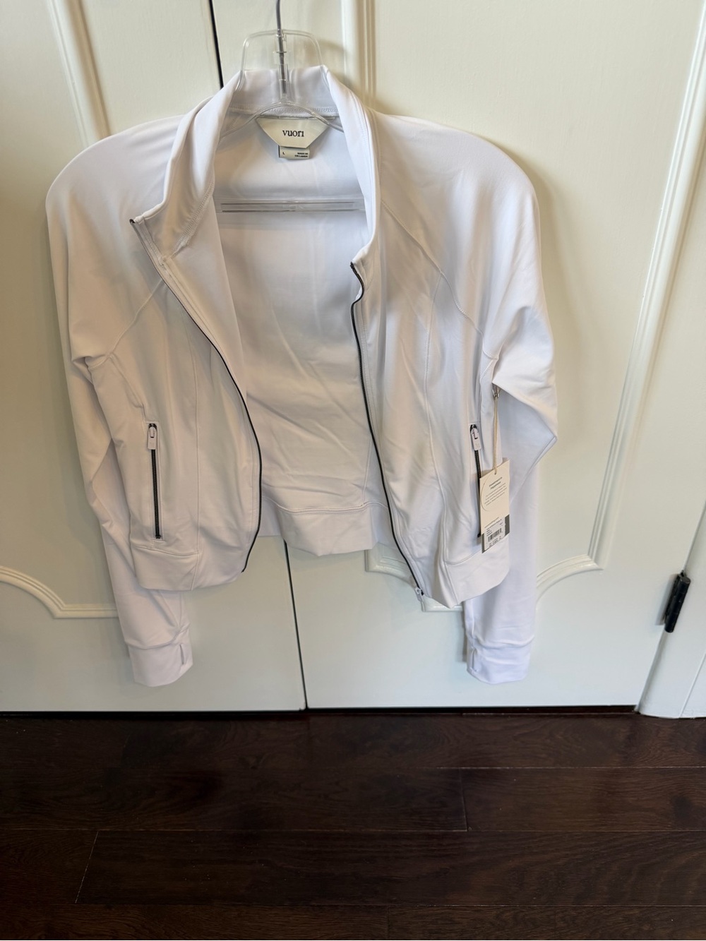 NWT Large Vuori White Women's Zip-Up AllTheForm Fitness Jacket Cardigan